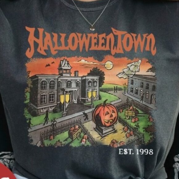 Halloweentown Shirt, Halloweentown University EST 1998 - Picture 3 of 3